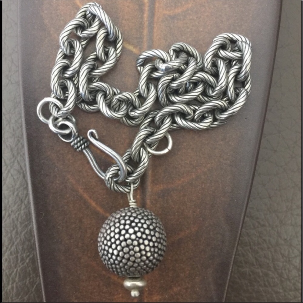 Unique and exquisite 8” silver bracelet